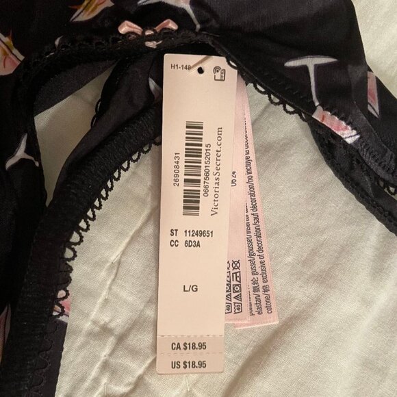 🌷 Mailed to Erin with her order🌷 VS THONG PANTY SILK - MARTINI GLASS DESIGN - - Picture 3 of 5